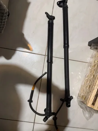 Amortecedor elétrico da tampa traseira da SW4