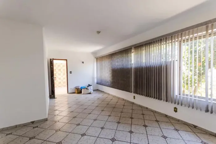 Sobrado a venda em Santa Terezinha, Santo André - 221m² - Jardim e Quintal espaçosos! REF: