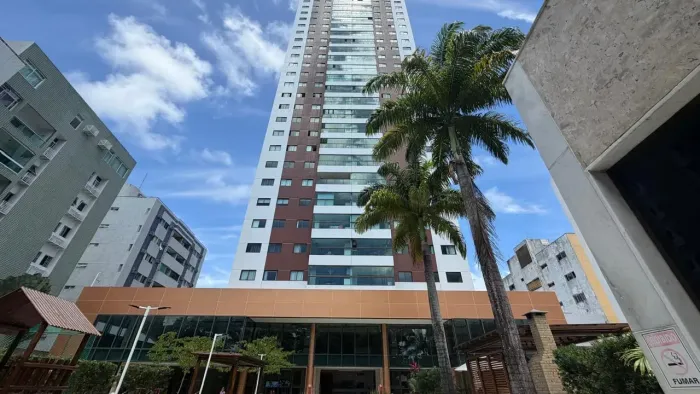 CANDEIAS - Apartamento 135 m² com 4 quartos andar alto, vista mar e lazer + que completo