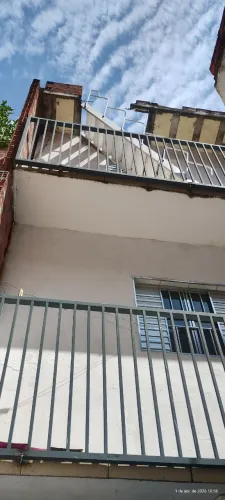 Casas para alugar com ótima localização 