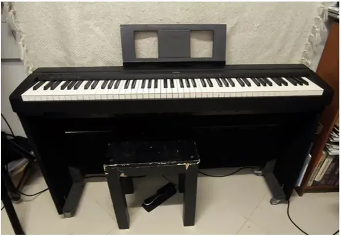 Piano Digital Yamaha P-45 Preto Com Fonte E Pedal E Estante
