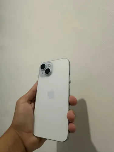 iPhone 15 128gb muito novo