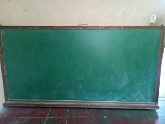 LOUSA GRANDE DE ESCOLA