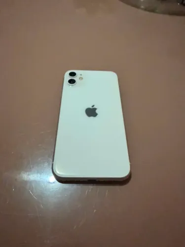 iPhone 11 128GB Branco