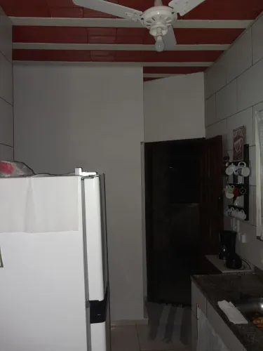 VENDO CASA SEMI MOBILIADA, COM ANEXO