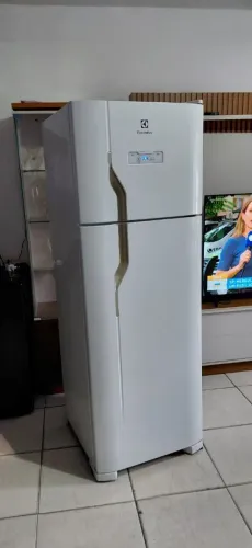 Geladeira Electrolux Dfn39 frost free semi nova ENTREGO