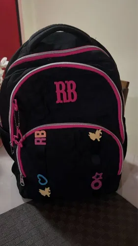 Mochilas infantis preta 200$ rosa 150$