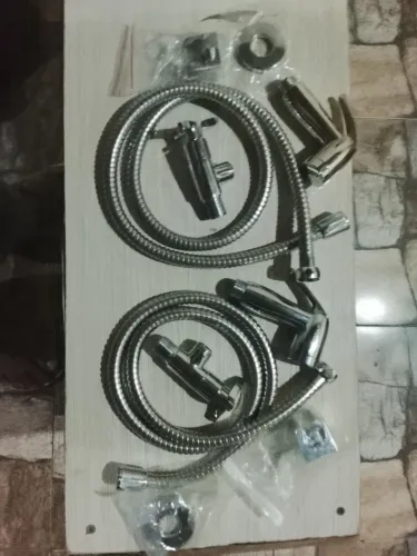 Vendo duas duchas semi novas.