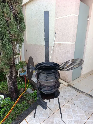 Churrasqueira a carvão e lenha ( O Cara do disco )