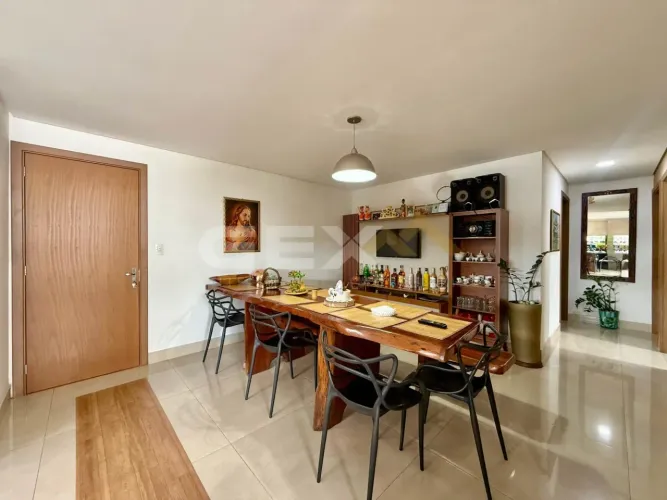 Apartamento à Venda com 03 Quartos no Centro de Divinópolis MG.
