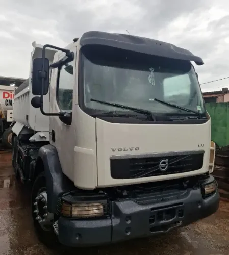 Volvo VM 270 6x4