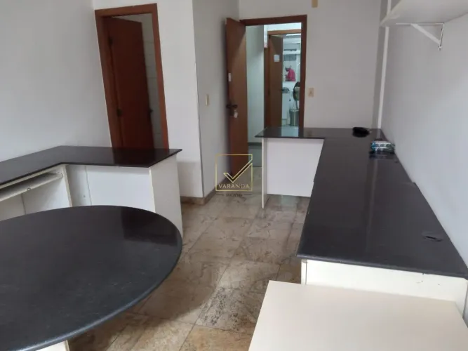 Sala comercial a venda com garagem na Floresta