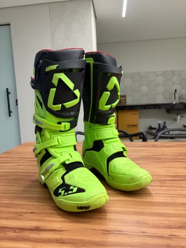Bota LEATT