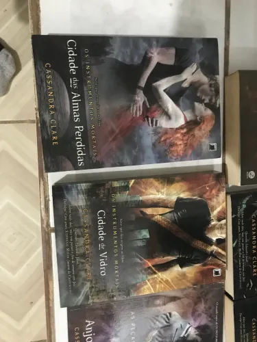 Livros. Os instrumentos mortais