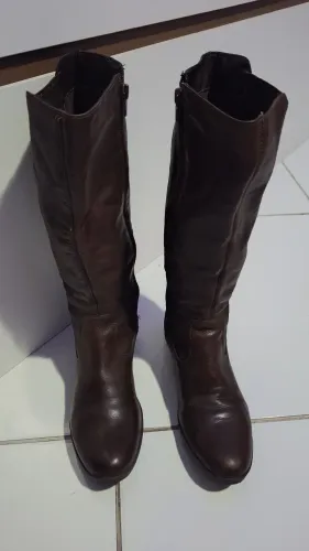 Bota feminina tamanho 36