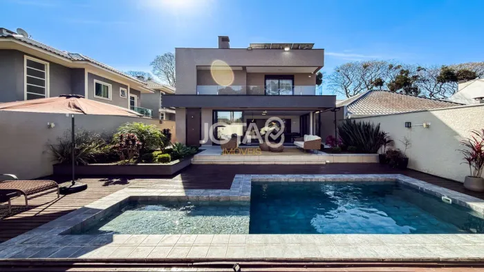 CASA COM 3 SÚITES E PISCINA! Casa Com 3 Súites E Piscina!- Jota8