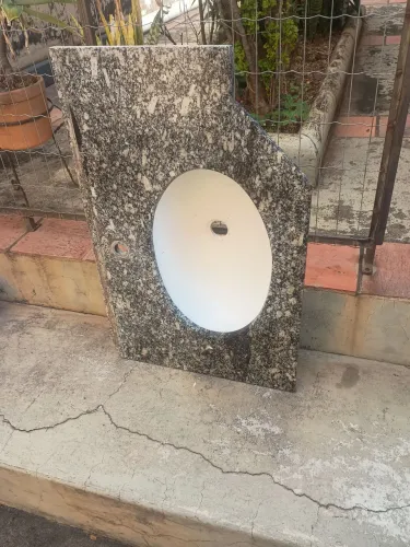 Pia de Granito com bojo P/banheiro 