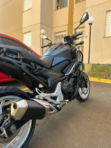 NC 750x 8mil abaixo da tabela