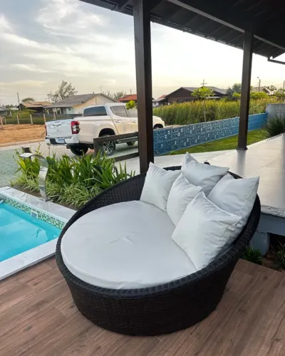 CHAISE LUXO DE FIBRA SINTÉTICA 