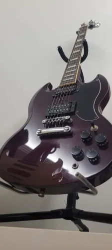 Guitarra shelter SG + capa e suporte