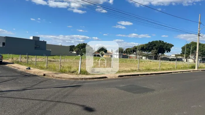 Terreno para venda no bairro Santa Rosa