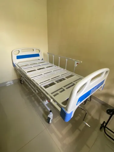 Cama Hospitalar Delamed + Colchão estado de nova menos de dois meses de uso
