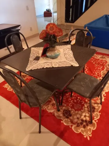 Mesa quadrada