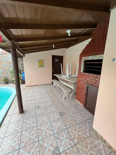 Casa de temporada com piscina na praia dos Ingleses 