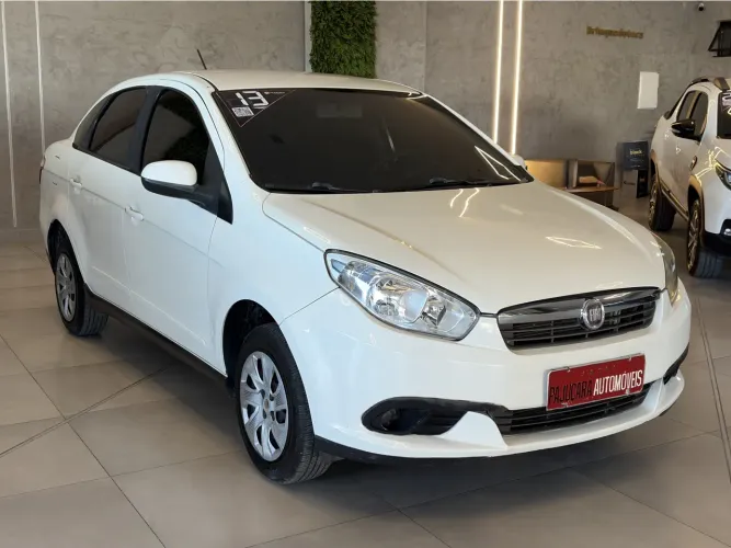 Fiat Grand Siena Attrac. 1.4 EVO F.flex 8V 2013