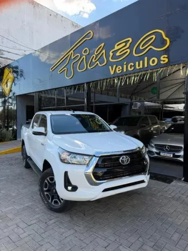 Toyota Hilux CD SR 4X4 2.8 TDI Diesel Aut. 2021