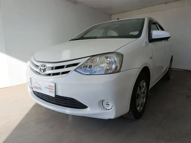 Toyota Etios X 1.3 Flex 16V 5P Mec. 2015