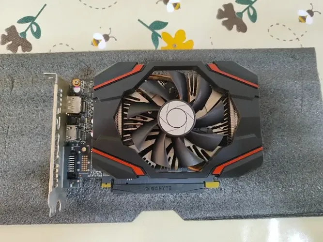 Placa de vídeo MSI GeForce GTX 1060 iGAMER 6GB OC