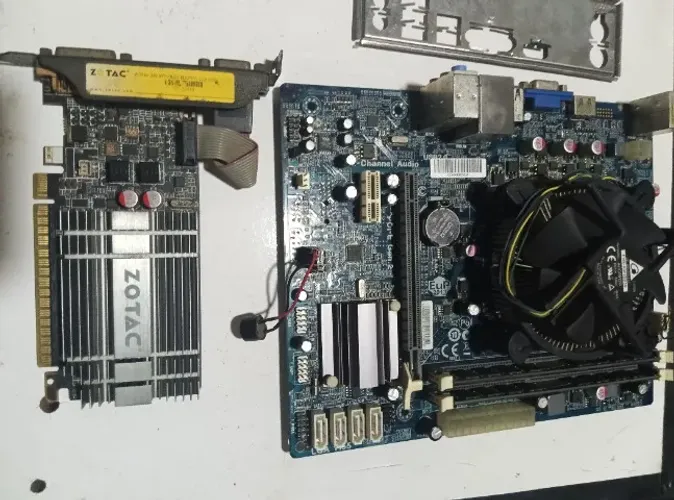 Kit PC : Intel Xeon, 8G Memória RAM e Placa de vídeo Zotac 210 1GB