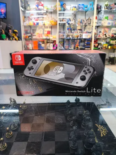 Nintendo Switch Lite Dialga and Palkia edição limitada Pokemon Seminovo