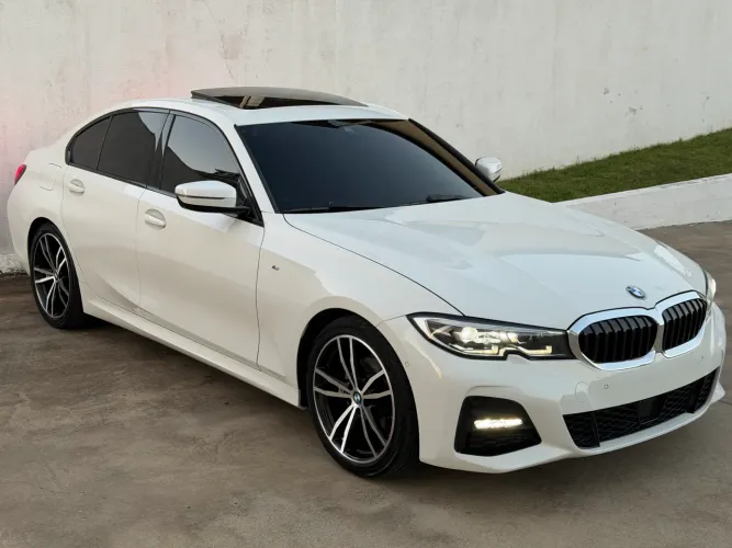 BMW 320I A 2.0 TB M Sport Activeflex 16V 4P 2022