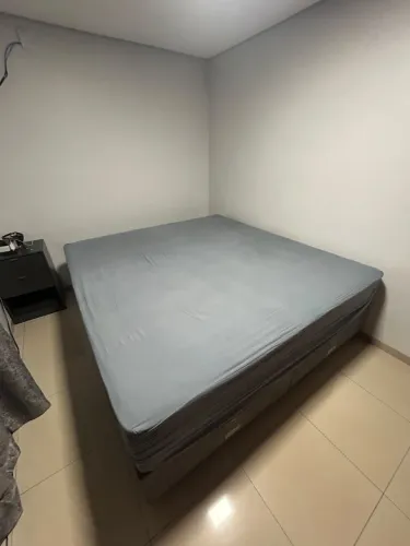 CAMA E COLCHÃO KING SIZE