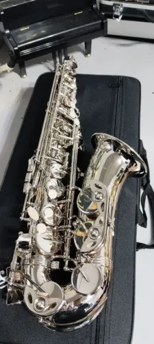 Sax alto Stanford ( novo )