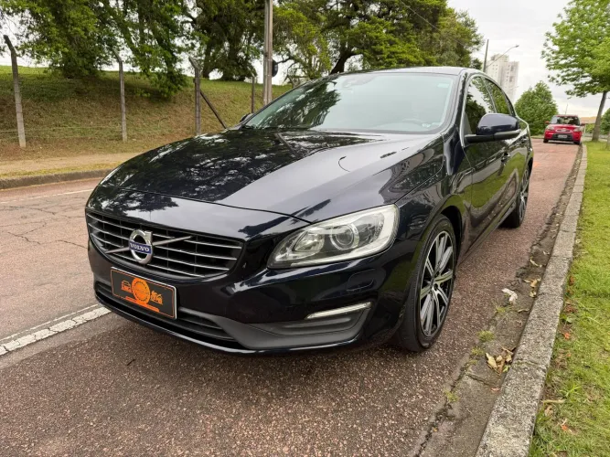 Volvo S60 T-5 Momentum 2.0 245cv 4P 2016