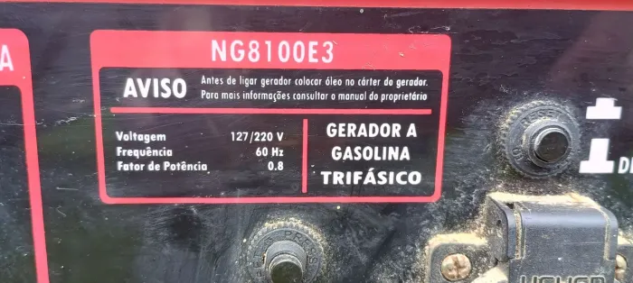 Gerador a gasolina trifásico Nagano partida elétrica 
