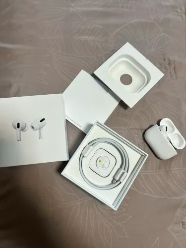 AirPods Pro Apple Original (com apenas fone L)