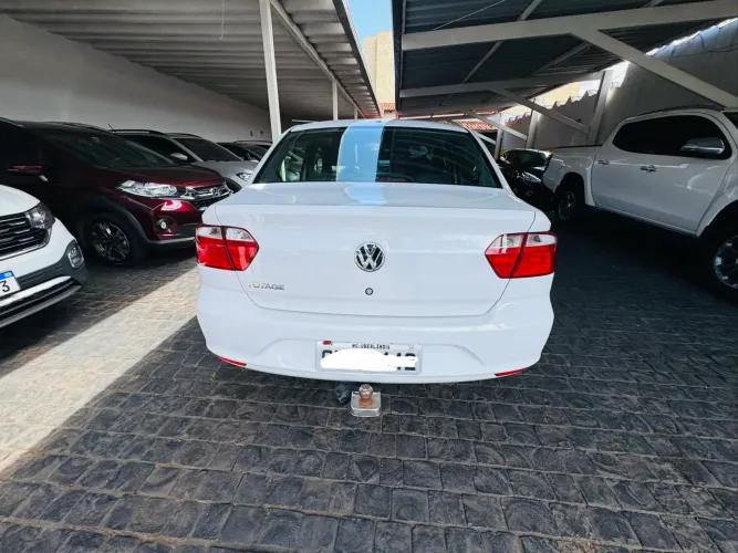Volkswagen Voyage 1.0/1.0 City MI Total Flex 8V 4P 2014