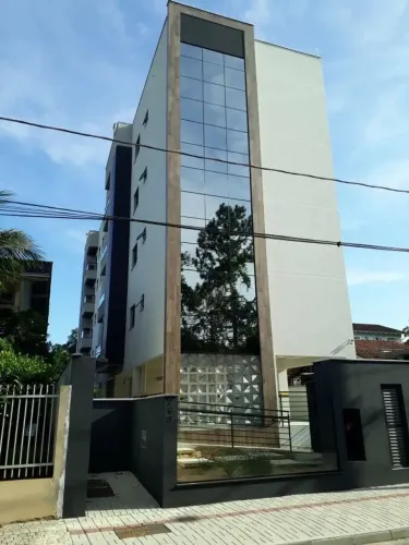 Apartamento Padrão para Venda no Bairro Bom Retiro em Joinville-SC