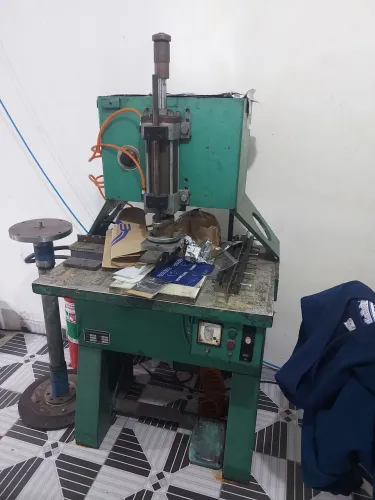 Maquina de solda eletronica