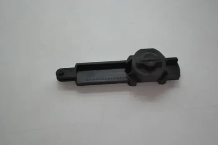 Amortecedor Tampa Porta Luvas Painel Vw Jetta 1k0 858 309 