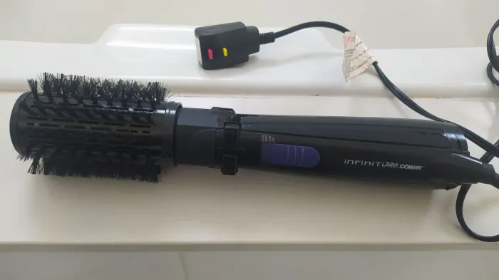 Escova rotatória Conair Infinite Pro