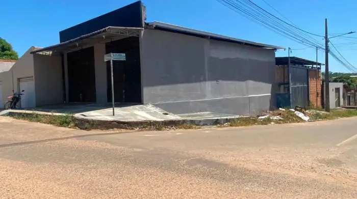 Vende-se ou troca em carro
