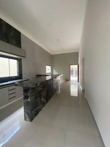Alto das Andorinhas nova 3 dormitórios 1 suíte, quintal