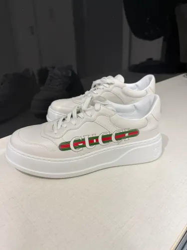 Tênis Gucci