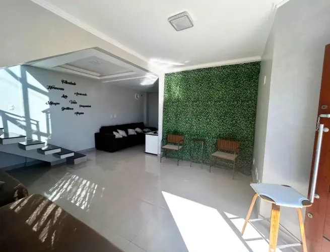 Vendo Casa 5 dormitórios ( 1 suíte) - 3 Vagas- R$ 780 MIL- Bairro Santa Helena - Lages /SC
