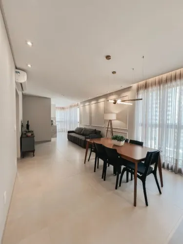Oportunidade! Apartamento finamente mobiliado na meia praia em itapema